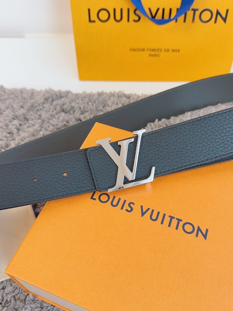 l0vis Vvtt0n belts